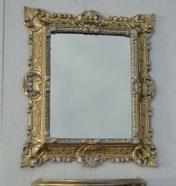 Gold-Weiß